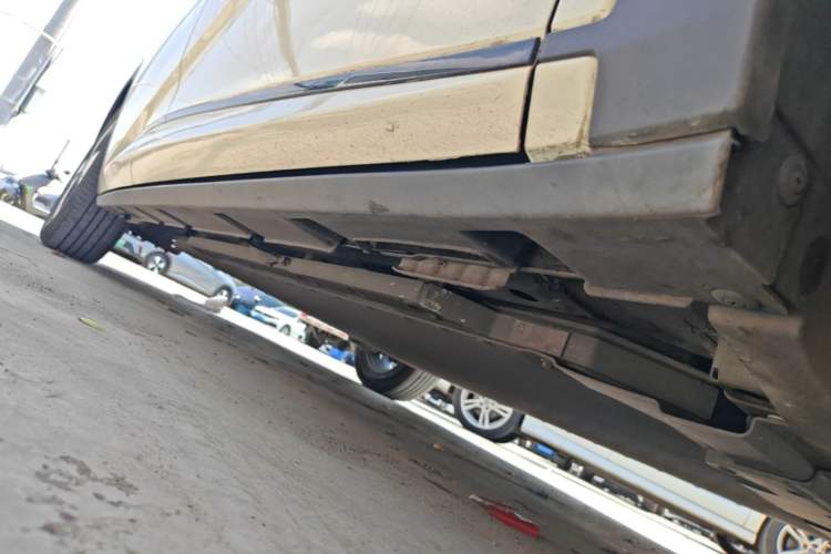 Used BYD Dolphin 2023 420 km Fashion Edition Right Side Sill