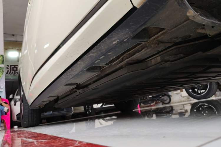 Used BYD Dolphin 2023 420 km Free Version Right Side Sill