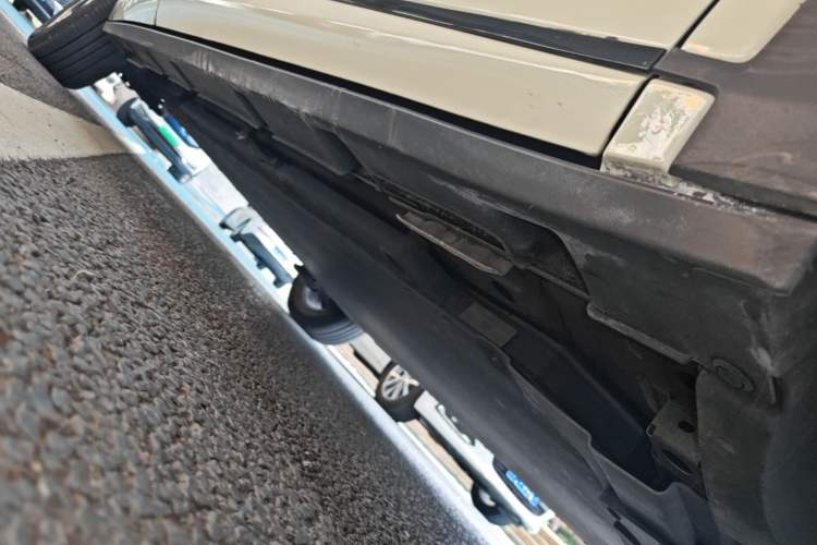 Used BYD Dolphin 2023 420 km Free Version Right Side Sill