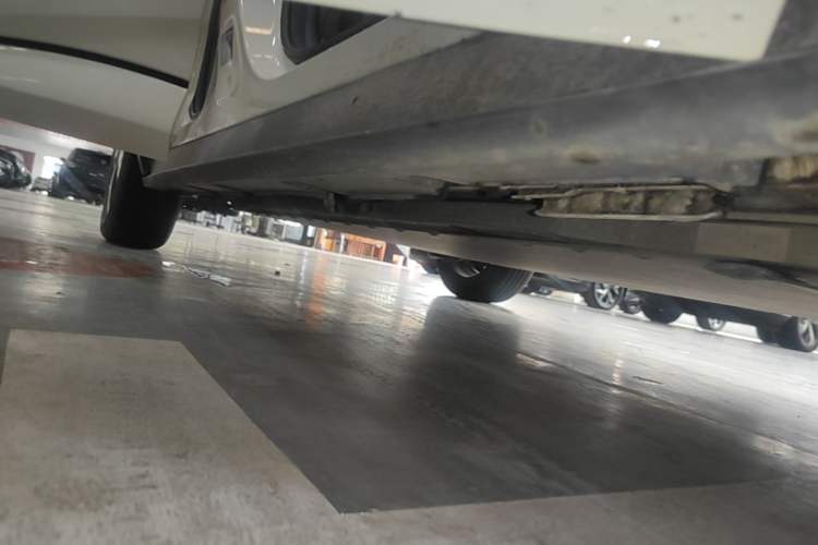 Used BYD Dolphin 2023 420 km Fashion Edition Right Side Sill