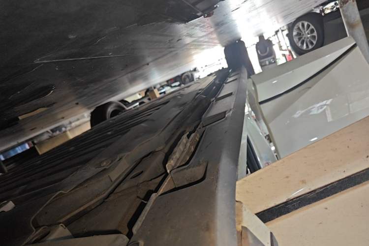 Used BYD Dolphin 2023 420 km Fashion Edition Right Side Sill