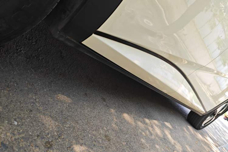 Used BYD Dolphin 2023 420 km Fashion Edition Right Side Sill