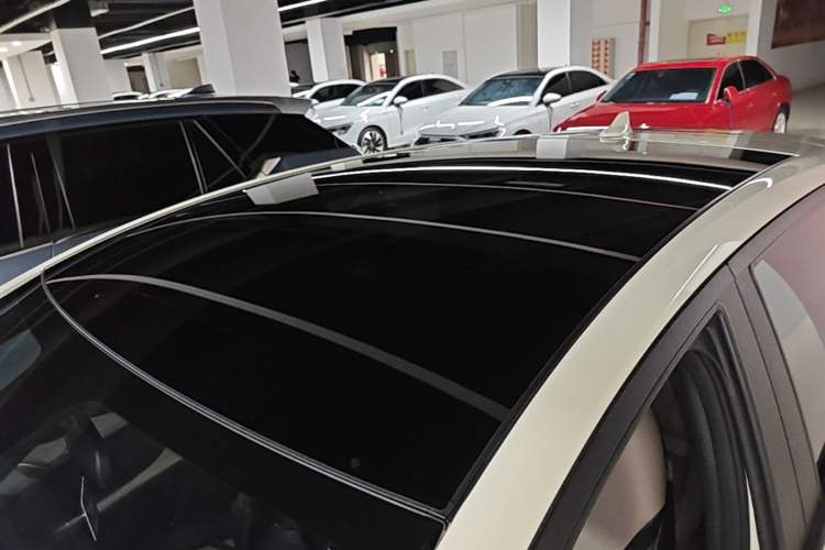 Used BYD Dolphin 2023 420 km Fashion Edition Roof
