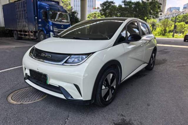 Used BYD Dolphin 2023 420 km Fashion Edition