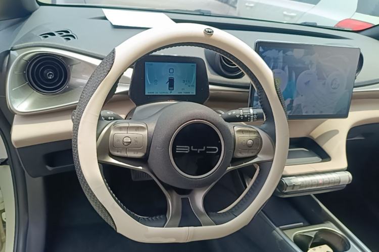 Used BYD Dolphin 2023 420 km Fashion Edition Steering Wheel