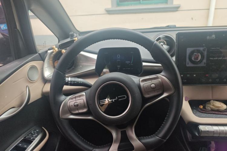 Used BYD Dolphin 2023 420 km Fashion Edition Steering Wheel