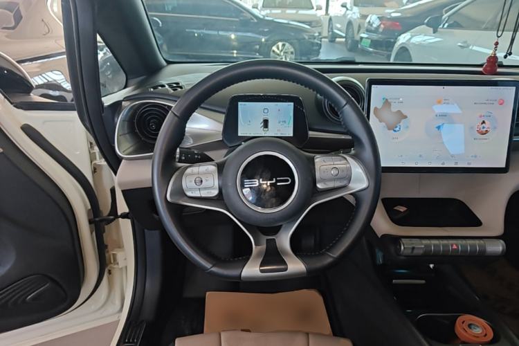 Used BYD Dolphin 2023 420 km Fashion Edition Steering Wheel