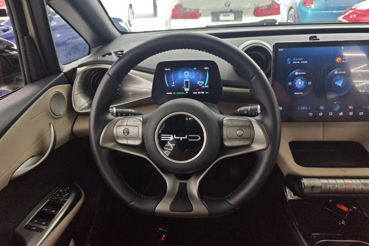 Used BYD Dolphin 2023 420 km Fashion Edition Steering Wheel