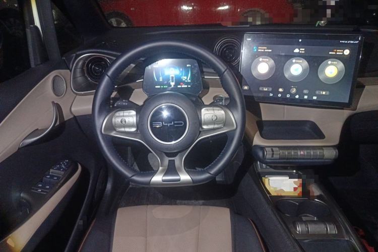 Used BYD Dolphin 2023 420 km Fashion Edition Steering Wheel