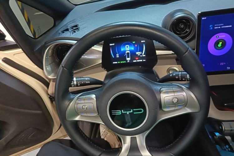 Used BYD Dolphin 2023 420 km Fashion Edition Steering Wheel