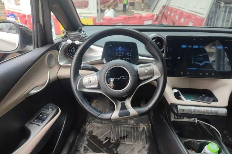 Used BYD Dolphin 2023 420 km Fashion Edition Steering Wheel