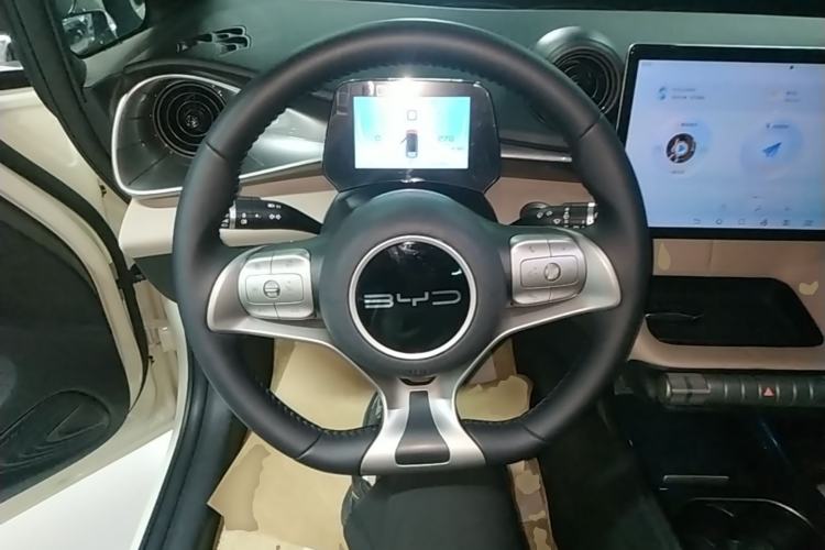 Used BYD Dolphin 2023 420 km Fashion Edition Steering Wheel
