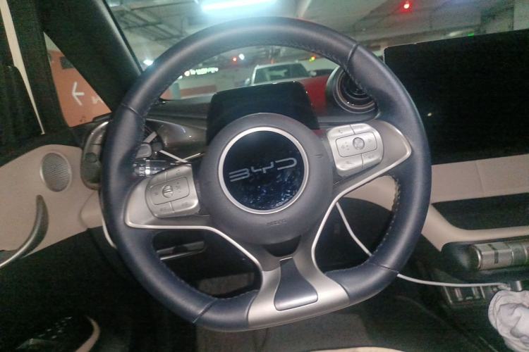 Used BYD Dolphin 2023 420 km Fashion Edition Steering Wheel