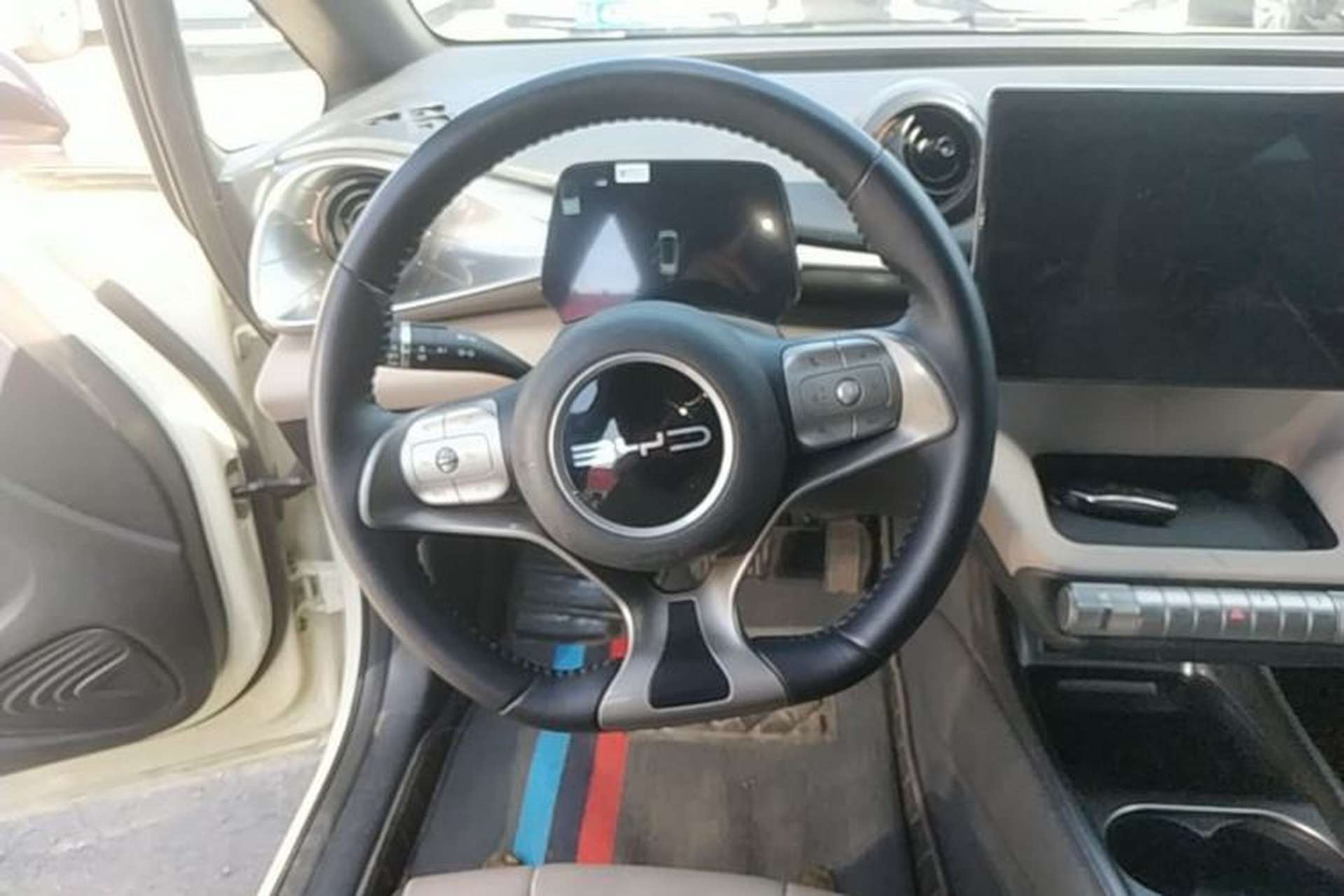 Used BYD Dolphin 2023 420 km Free Version Steering Wheel