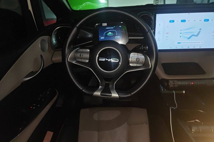 Used BYD Dolphin 2023 420 km Fashion Edition Steering Wheel