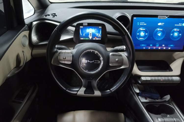 Used BYD Dolphin 2023 420 km Fashion Edition Steering Wheel