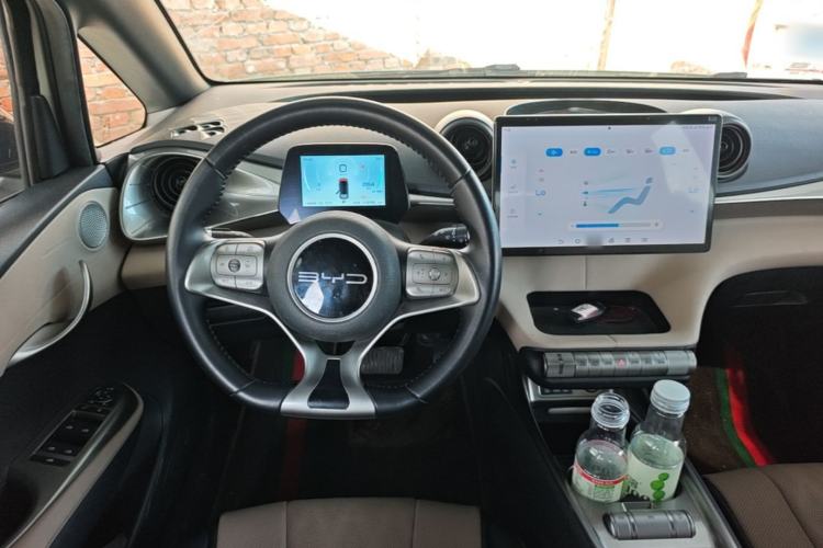 Used BYD Dolphin 2023 420 km Fashion Edition Steering Wheel