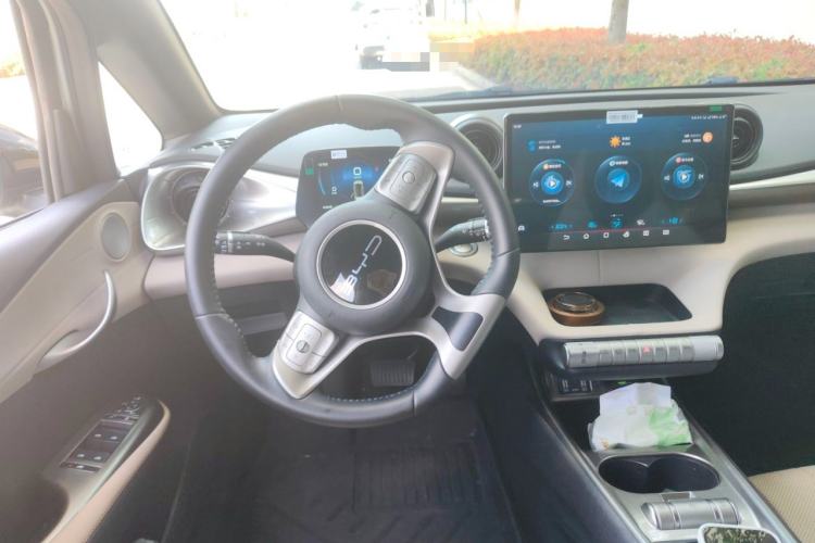Used BYD Dolphin 2023 420 km Fashion Edition Steering Wheel