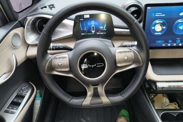 Used BYD Dolphin 2023 420 km Fashion Edition Steering Wheel