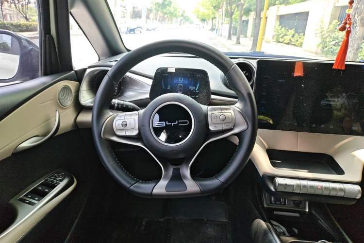 Used BYD Dolphin 2023 420 km Fashion Edition Steering Wheel