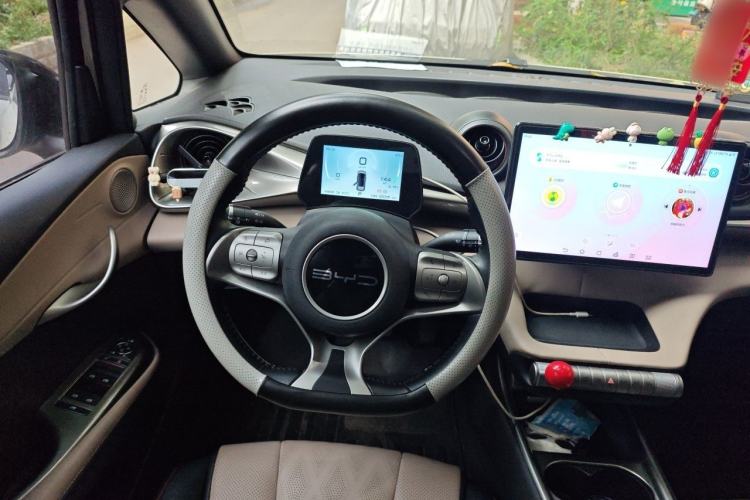 Used BYD Dolphin 2023 420 km Fashion Edition Steering Wheel