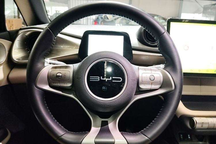 Used BYD Dolphin 2023 420 km Fashion Edition Steering Wheel