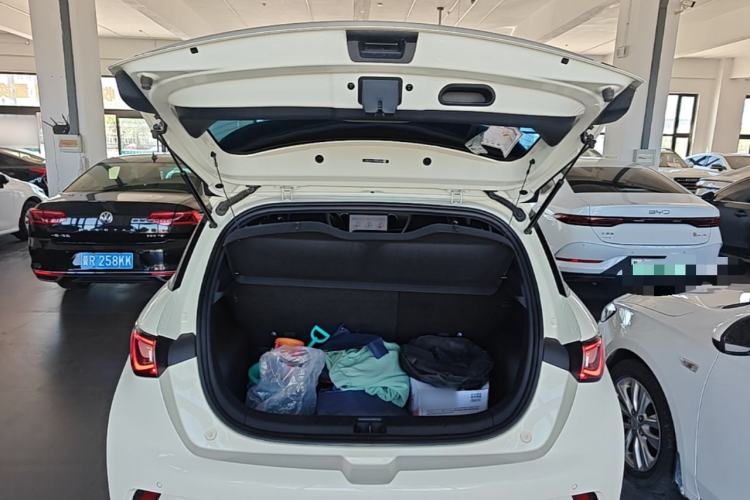 Used BYD Dolphin 2023 420 km Fashion Edition Trunk