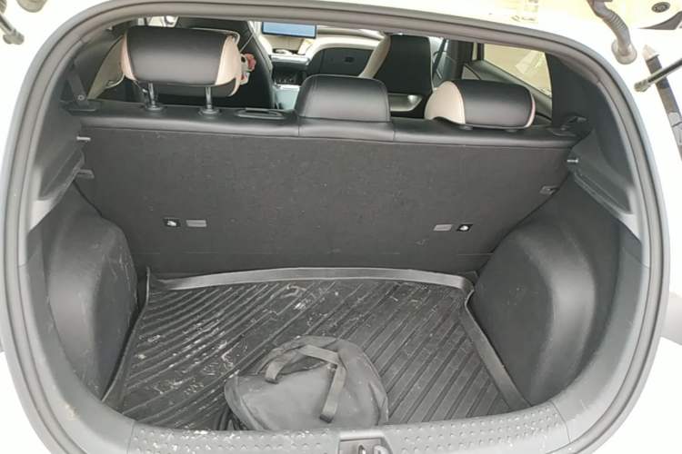Used BYD Dolphin 2023 420 km Free Version Trunk