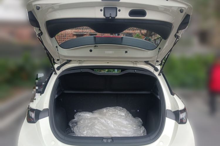 Used BYD Dolphin 2023 420 km Fashion Edition Trunk