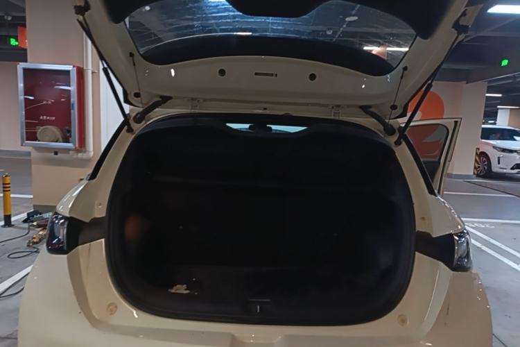 Used BYD Dolphin 2023 420 km Fashion Edition Trunk