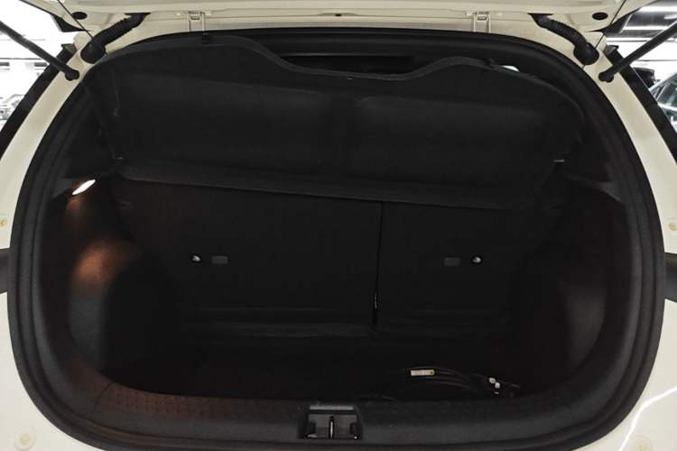 Used BYD Dolphin 2023 420 km Fashion Edition Trunk