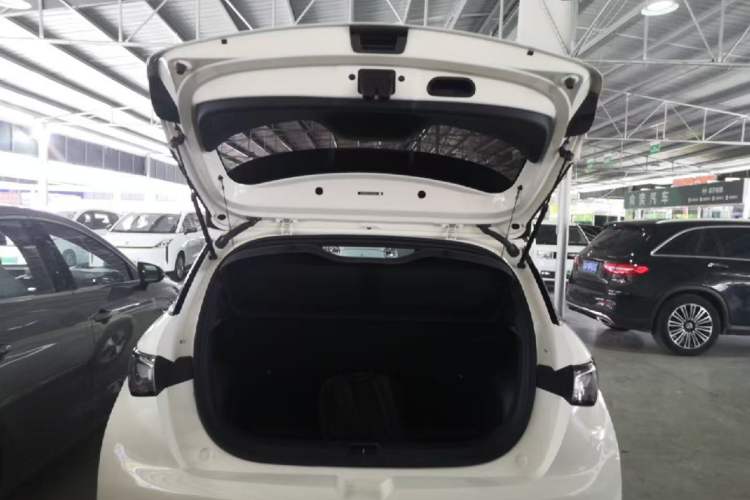 Used BYD Dolphin 2023 420 km Free Version Trunk