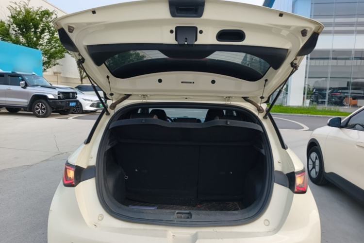 Used BYD Dolphin 2023 420 km Fashion Edition Trunk