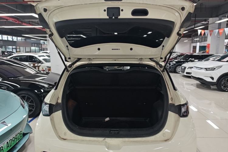 Used BYD Dolphin 2023 420 km Free Version Trunk