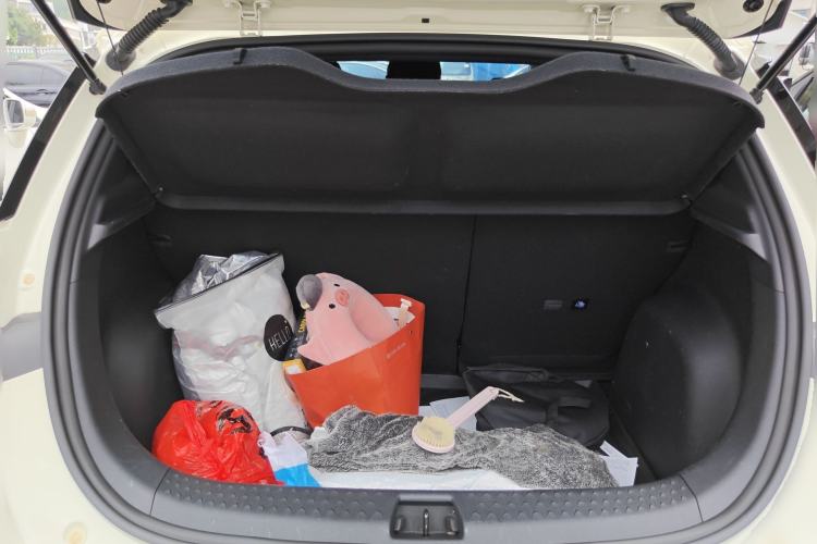 Used BYD Dolphin 2023 420 km Fashion Edition Trunk