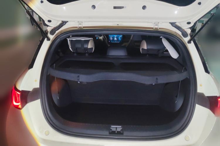 Used BYD Dolphin 2023 420 km Free Version Trunk