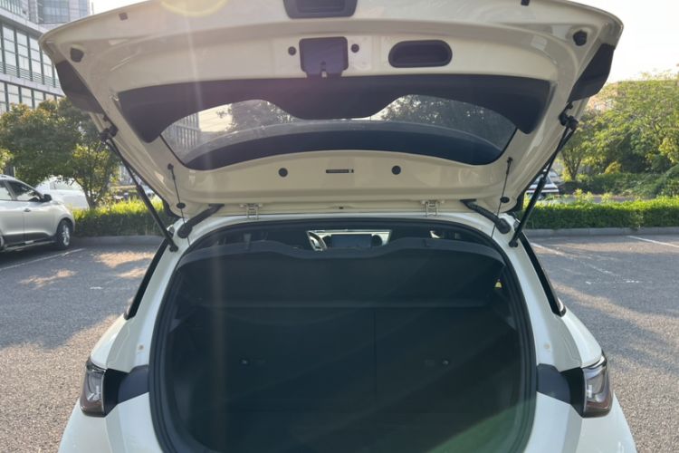 Used BYD Dolphin 2023 420 km Fashion Edition Trunk
