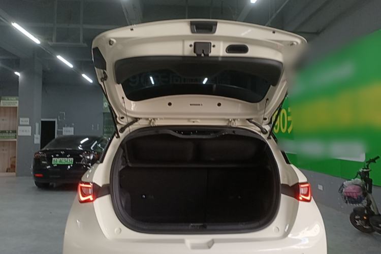 Used BYD Dolphin 2023 420 km Fashion Edition Trunk
