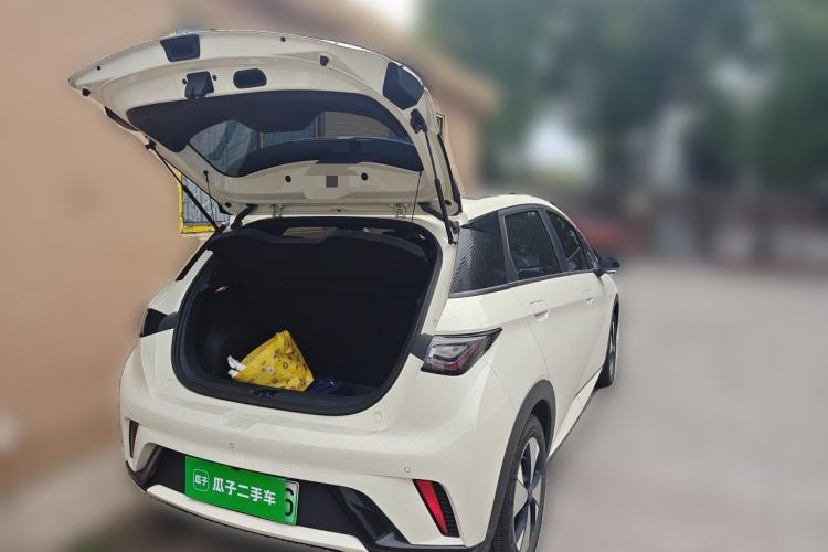 Used BYD Dolphin 2023 420 km Fashion Edition Trunk