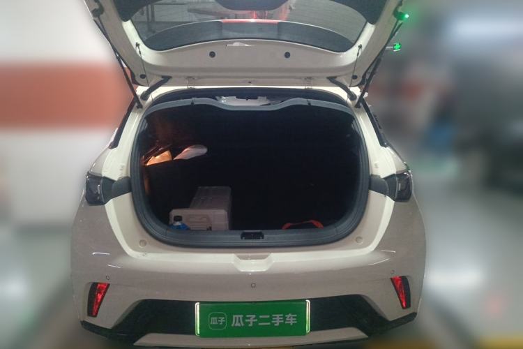 Used BYD Dolphin 2023 420 km Fashion Edition Trunk