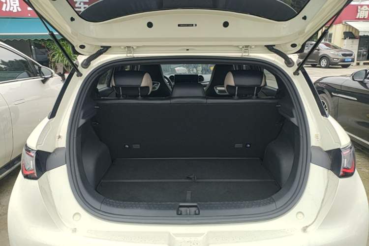 Used BYD Dolphin 2023 420 km Free Version Trunk