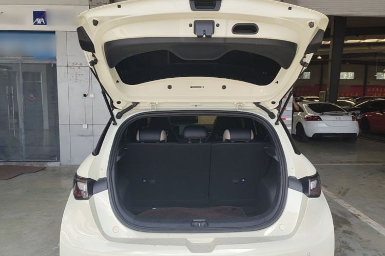 Used BYD Dolphin 2023 420 km Fashion Edition Trunk