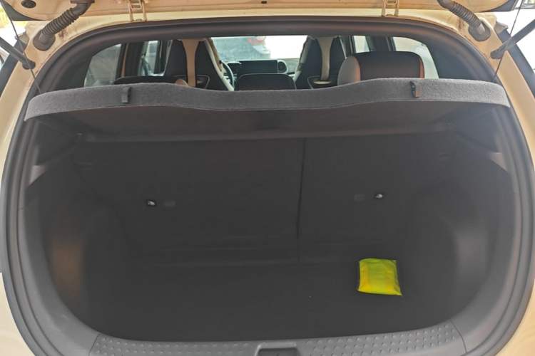 Used BYD Dolphin 2023 420 km Fashion Edition Trunk