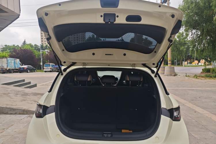 Used BYD Dolphin 2023 420 km Fashion Edition Trunk