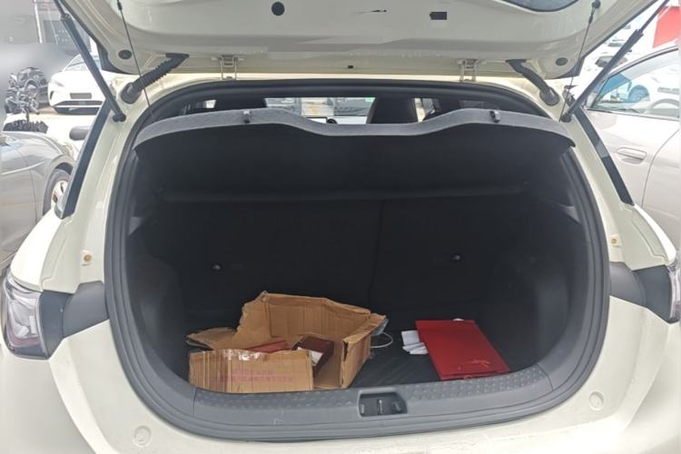 Used BYD Dolphin 2023 420 km Fashion Edition Trunk