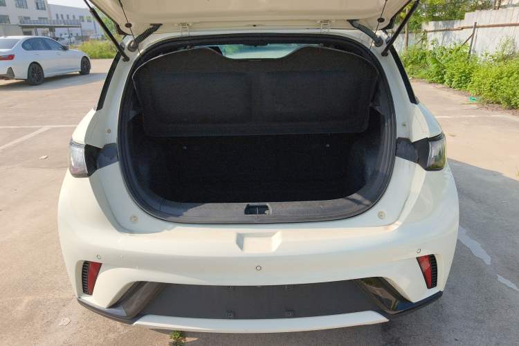 Used BYD Dolphin 2023 420 km Fashion Edition Trunk