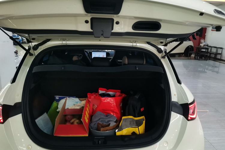 Used BYD Dolphin 2023 420 km Fashion Edition Trunk