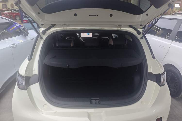Used BYD Dolphin 2023 420 km Fashion Edition Trunk