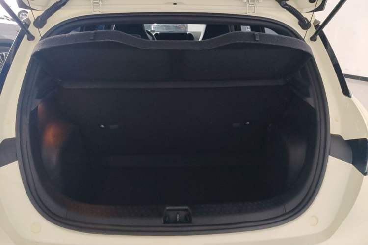 Used BYD Dolphin 2023 420 km Free Version Trunk
