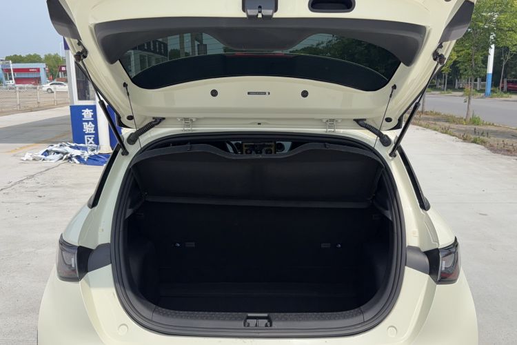 Used BYD Dolphin 2023 420 km Free Version Trunk